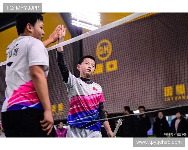 武汉羽毛球队在全国锦标赛中的默契配合与战术分析